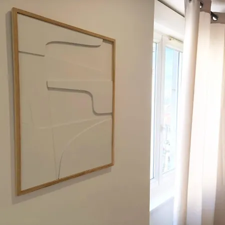 F2 Refait A Neuf Apartment